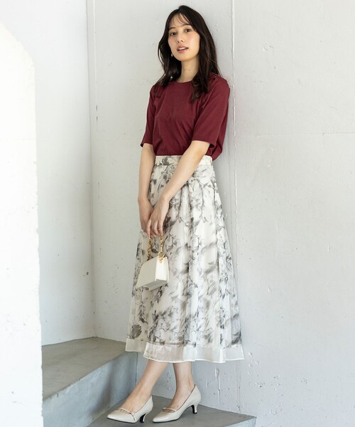 ANY SIS(エニィスィス)の「ハイストレッチスムースタックスリーブ カットソー(Tシャツ/カットソー・レディース・アイボリー系/ダークグリーン系/ダークブラウン系/ネイビー系/ワイン系/イエロー系・4)」の7枚目の写真