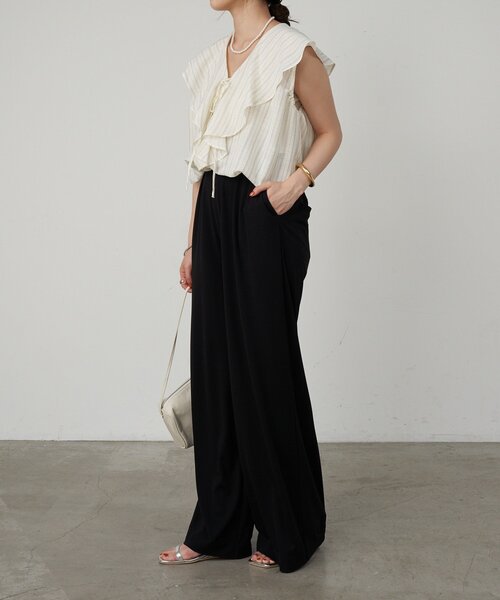 SHENERY（シーナリー）の「《3サイズ展開》ハイウエストタックワイドパンツ（その他パンツ・レディース・ブラック/グレー/ライトグレー・38/34/36）」の8枚目の写真