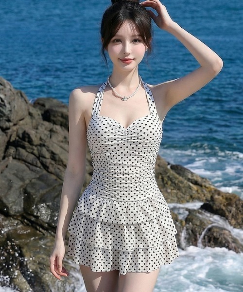 Ritzy(リッツィー)の「ドット柄 フレアスカート ビキニ 水着(水着・レディース・ホワイト/ブラック/レッド・M/L)」の19枚目の写真