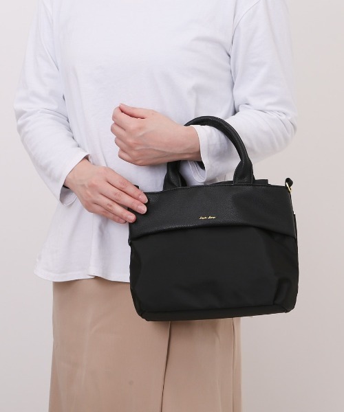 Legato Largo(レガートラルゴ)の「Legato Largo グロッシーコンビ2WAYトート(トートバッグ・レディース・ピンク/ブラック/グレイッシュベージュ/グレー・FREE)」の9枚目の写真