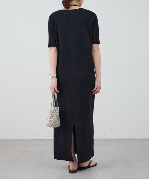 SHENERY(シーナリー)の「総針スクエアネックワンピース(ワンピース・レディース・ブラック/ブラウン・36/38)」の4枚目の写真