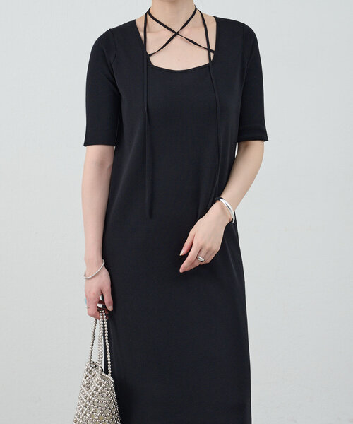 SHENERY(シーナリー)の「総針スクエアネックワンピース(ワンピース・レディース・ブラック/ブラウン・36/38)」の7枚目の写真