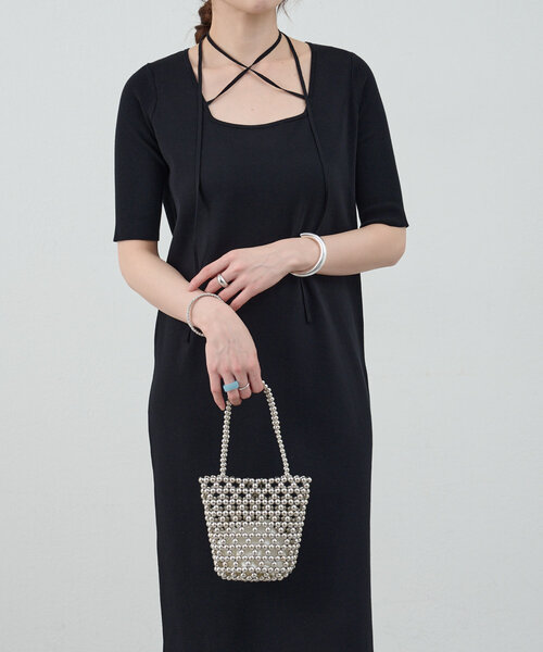 SHENERY(シーナリー)の「総針スクエアネックワンピース(ワンピース・レディース・ブラック/ブラウン・36/38)」の8枚目の写真