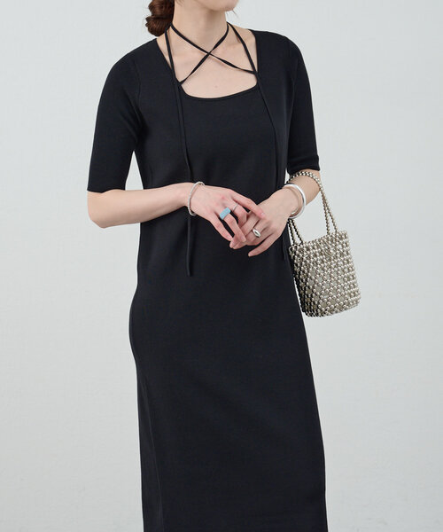 SHENERY(シーナリー)の「総針スクエアネックワンピース(ワンピース・レディース・ブラック/ブラウン・36/38)」の15枚目の写真