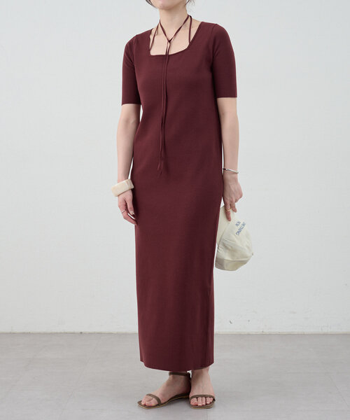 SHENERY(シーナリー)の「総針スクエアネックワンピース(ワンピース・レディース・ブラック/ブラウン・36/38)」の18枚目の写真