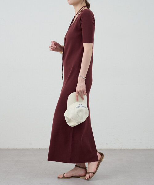 SHENERY(シーナリー)の「総針スクエアネックワンピース(ワンピース・レディース・ブラック/ブラウン・36/38)」の19枚目の写真