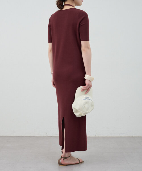 SHENERY(シーナリー)の「総針スクエアネックワンピース(ワンピース・レディース・ブラック/ブラウン・36/38)」の21枚目の写真