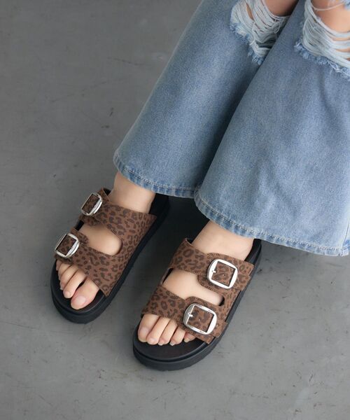RETRO GIRL(レトロガール)の「Wベルトサンダル(サンダル・レディース・ブラック/ベージュ/レオパード・MEDIUM/LARGE)」の3枚目の写真