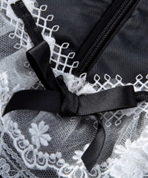 LA POMME petit(ラポミ・プチ)の「Lace Deco Ribbon Emboss Dress(ワンピース・レディース・ブラック・SMALL/MEDIUM)」の4枚目の写真