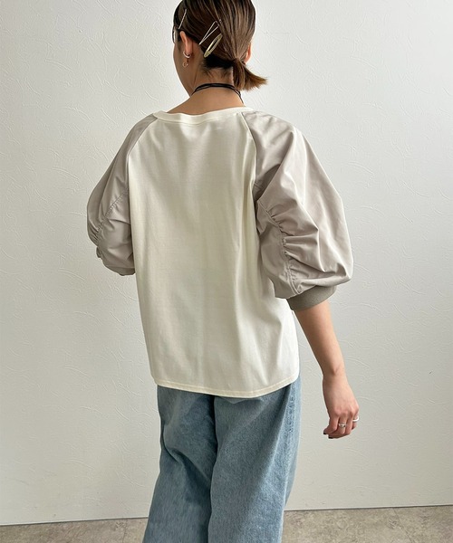 LHELBIE(レルビエ)の「MA-1スリーブカットトップス(Tシャツ/カットソー・レディース・ブラック×カーキ/アイボリー/グレー・M)」の11枚目の写真