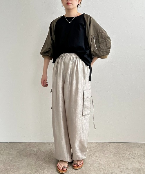 LHELBIE(レルビエ)の「MA-1スリーブカットトップス(Tシャツ/カットソー・レディース・ブラック×カーキ/アイボリー/グレー・M)」の21枚目の写真