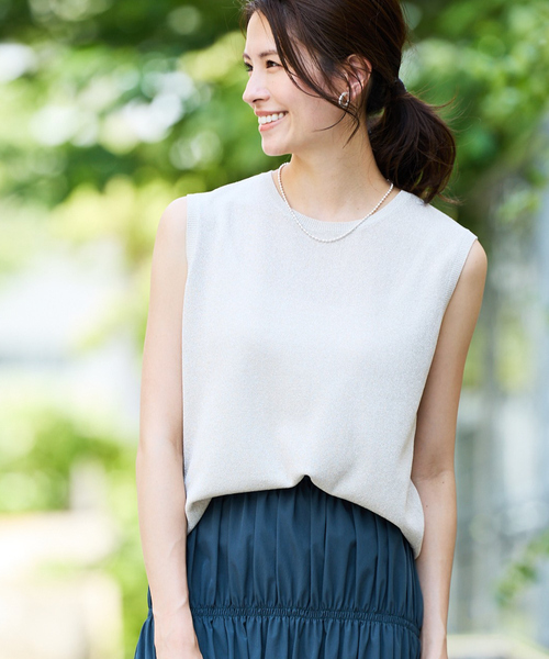 abahouse mavie（アバハウスマヴィ）の「ウォッシャブルラメノースリプルオーバー（ニット/セーター・レディース・アイボリー/ブラック/ブルー・フリー）」の5枚目の写真