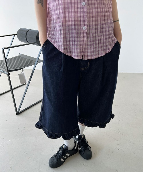 4INT.(フォイント)の「【Kitsch look】裾フリル ダーク デニム バミューダパンツ(その他パンツ・レディース・ダークブルー・M/S)」の10枚目の写真