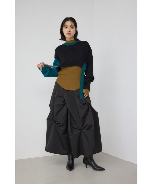 PLUS(プラス)の「【PLUS】ランダムタックフレアスカート(スカート・レディース・カーキ/ブラック・MEDIUM/SMALL)」の13枚目の写真