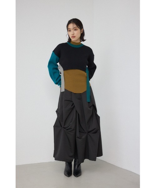 PLUS(プラス)の「【PLUS】ランダムタックフレアスカート(スカート・レディース・カーキ/ブラック・MEDIUM/SMALL)」の14枚目の写真