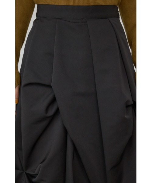 PLUS(プラス)の「【PLUS】ランダムタックフレアスカート(スカート・レディース・カーキ/ブラック・MEDIUM/SMALL)」の18枚目の写真