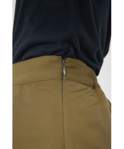 PLUS(プラス)の「【PLUS】ランダムタックフレアスカート(スカート・レディース・カーキ/ブラック・MEDIUM/SMALL)」の10枚目の写真