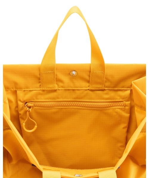 HUNTER（ハンター）の「トラベル リップストップ リサイクル ナイロン トート バッグ（トートバッグ・レディース・イエロー/パープル・ONE）」の11枚目の写真