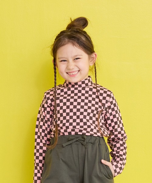 MARKEY'S（マーキーズ）の「ハイネックストレッチカットソー（Tシャツ/カットソー・キッズ・ブラック系その他/ブラウン系その他/ブルー系その他/ピンク系その他・90/100/110/120/80/130）」の4枚目の写真