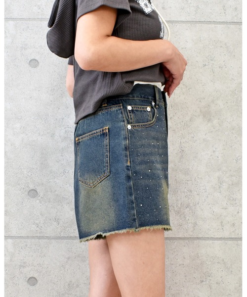 FUN(ファン)の「ラインストーンショートパンツ(デニムパンツ・レディース・ブラック/ブルー・S/M)」の4枚目の写真