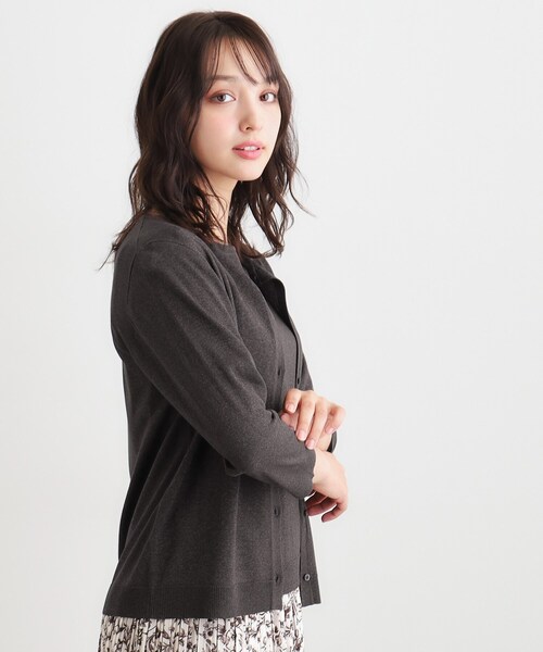 LAURA ASHLEY(ローラアシュレイ)の「【ラメ/アンサンブル可】ニットカーディガン(カーディガン/ボレロ・レディース・チャコールグレー/ベージュ・38/40)」の3枚目の写真