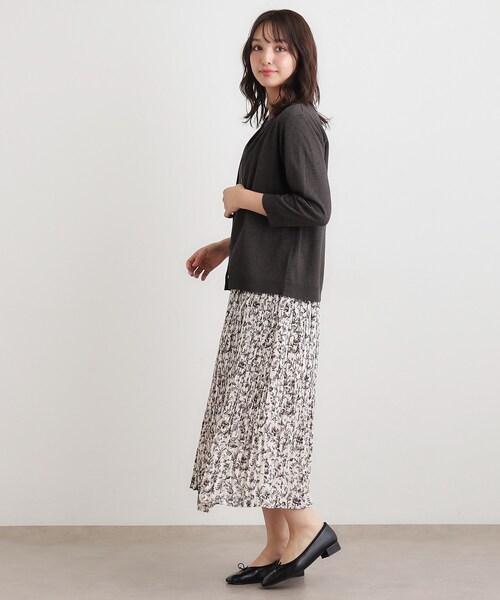 LAURA ASHLEY(ローラアシュレイ)の「【ラメ/アンサンブル可】ニットカーディガン(カーディガン/ボレロ・レディース・チャコールグレー/ベージュ・38/40)」の5枚目の写真