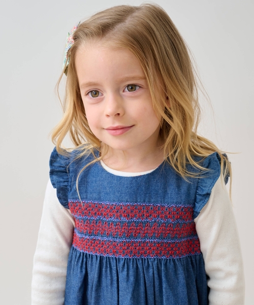 sense of wonder（センスオブワンダー）の「デニムスモッキングジャンパースカート（ジャンパースカート・キッズ・ネイビー・120cm/130cm/90cm/100cm/110cm/80ｃｍ）」の8枚目の写真