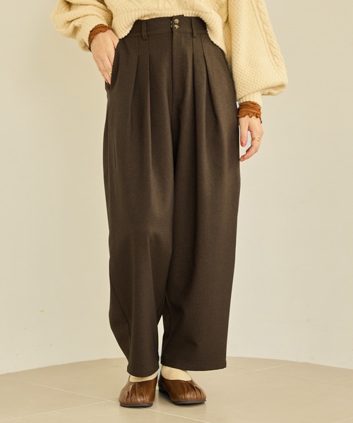 OLUN（オルン）の「wide cocoon slacks pants/ワイドコクーンスラックスパンツ（スラックス・レディース・アイボリー/ブラウン/チャコールグレー/グレイッシュベージュ/ブラック・MEDIUM/SMALL）」の9枚目の写真