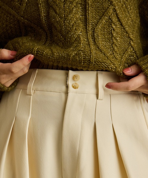 OLUN（オルン）の「wide cocoon slacks pants/ワイドコクーンスラックスパンツ（スラックス・レディース・アイボリー/ブラウン/チャコールグレー/グレイッシュベージュ/ブラック・MEDIUM/SMALL）」の16枚目の写真