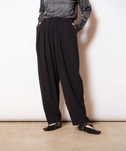 OSMOSIS(オズモーシス)の「タックパンツ(その他パンツ・レディース・グレー/ベージュ/ブラック・ONE SIZE)」の8枚目の写真