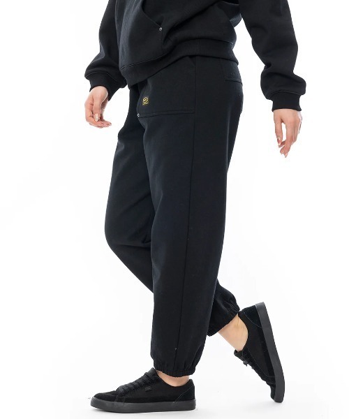 RVCA(ルーカ)の「【RVCA/ルーカ】24AW RECESSION SWEATPANTS/ウエストゴムワンポイントロゴスウェットパンツ(スウェットパンツ・レディース・グレー/ブラック/ホワイト・MEDIUM/SMALL)」の7枚目の写真