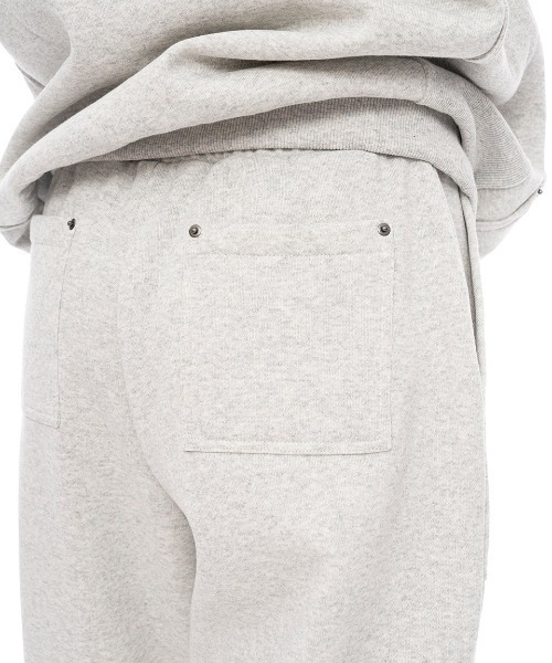 RVCA(ルーカ)の「【RVCA/ルーカ】24AW RECESSION SWEATPANTS/ウエストゴムワンポイントロゴスウェットパンツ(スウェットパンツ・レディース・グレー/ブラック/ホワイト・MEDIUM/SMALL)」の17枚目の写真