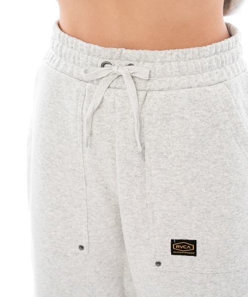 RVCA(ルーカ)の「【RVCA/ルーカ】24AW RECESSION SWEATPANTS/ウエストゴムワンポイントロゴスウェットパンツ(スウェットパンツ・レディース・グレー/ブラック/ホワイト・MEDIUM/SMALL)」の19枚目の写真