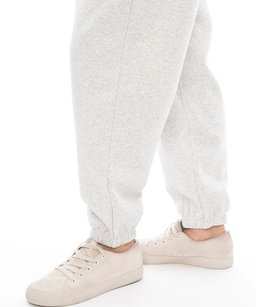 RVCA(ルーカ)の「【RVCA/ルーカ】24AW RECESSION SWEATPANTS/ウエストゴムワンポイントロゴスウェットパンツ(スウェットパンツ・レディース・グレー/ブラック/ホワイト・MEDIUM/SMALL)」の20枚目の写真