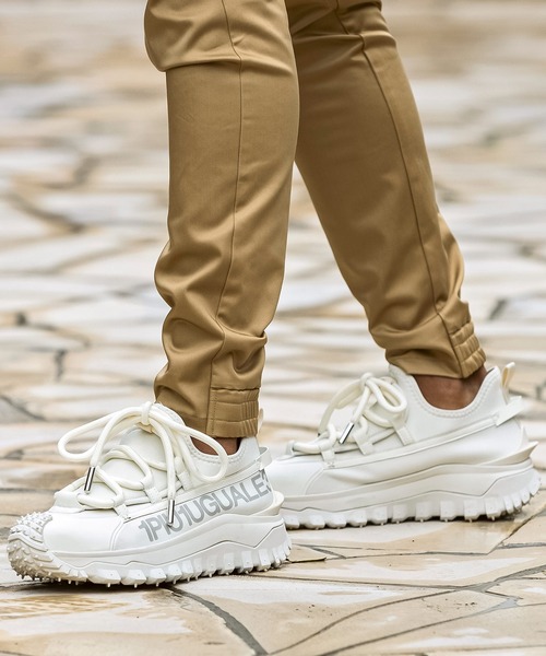 1PIU1UGUALE3 RELAX(ウノピゥウノウグァーレトレ リラックス