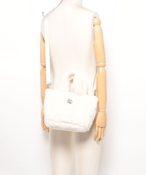 gyda ノベルティ　ファーバッグ　ホワイト GYDA/ジェイダ】 フェイクファーバッグ（トートバッグ）｜GYDA