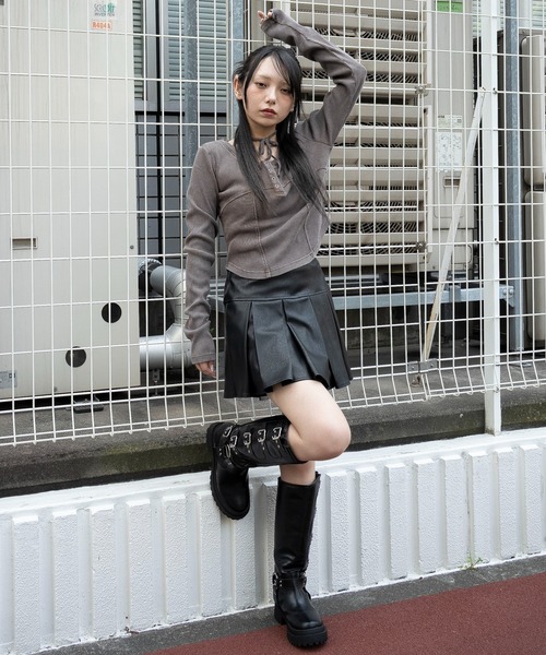 WEGO(ウィゴー)の「WEGO/【25年秋冬新作】ヴィンテージウォッシュネックリボントップス(Tシャツ/カットソー・レディース・ブラウン・FREE)」の2枚目の写真