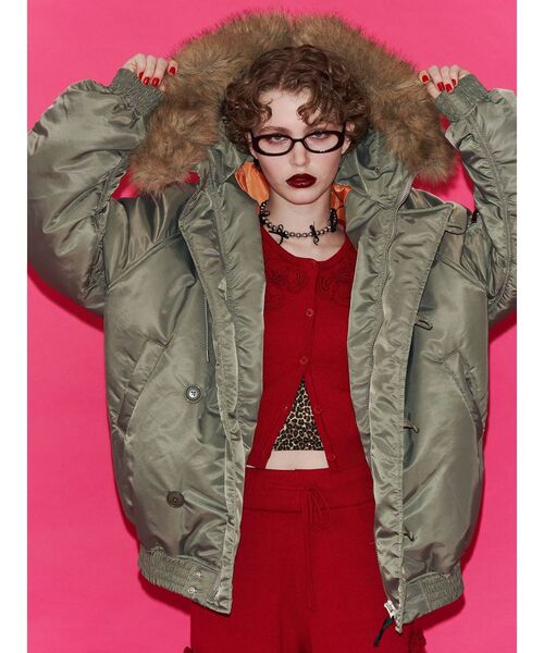 jouetie（ジュエティ）の「ローズモチーフコンパクトカーデ【セットアップ対応】（ニット/セーター・レディース・グレー/ブラック/レッド・MEDIUM）」の21枚目の写真