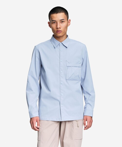 AIGLE(エーグル)の「撥水 ジップポケットオーバーシャツ(シャツ/ブラウス・メンズ・ブラック/ライトブルー・XL/M/S/L)」の1枚目の写真