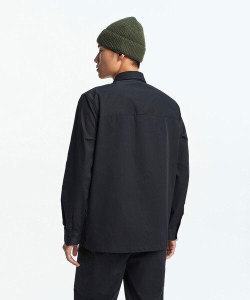 AIGLE(エーグル)の「撥水 ジップポケットオーバーシャツ(シャツ/ブラウス・メンズ・ブラック/ライトブルー・XL/M/S/L)」の5枚目の写真