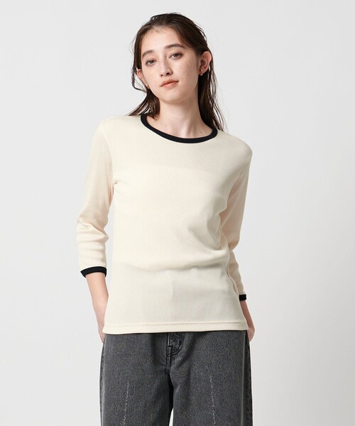 UNITED ARROWS（ユナイテッドアローズ）の「リブ バイカラー パイピング カットソー（Tシャツ/カットソー・レディース・オフホワイト/ダークブラウン/ダークグレー/ネイビー/ベージュ・FREE）」の2枚目の写真