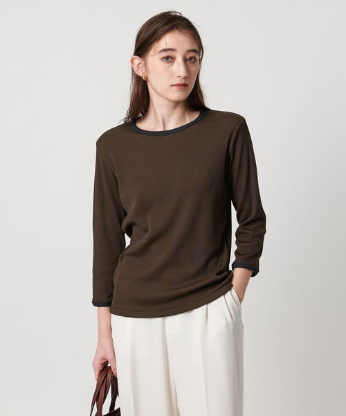 UNITED ARROWS（ユナイテッドアローズ）の「リブ バイカラー パイピング カットソー（Tシャツ/カットソー・レディース・オフホワイト/ダークブラウン/ダークグレー/ネイビー/ベージュ・FREE）」の6枚目の写真