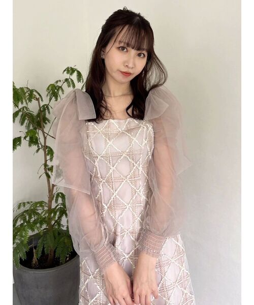 dazzlin（ダズリン）の「レースリボンオフショルドレス（ドレス・レディース・ピンク/ネイビー/アイボリー・SMALL/MEDIUM）」の4枚目の写真