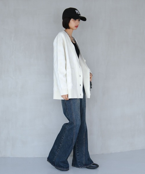 PAGEBOY（ページボーイ）の「フラワージャガードVカーディガン（カーディガン/ボレロ・レディース・オフホワイト/ブラウン/ネイビー/ブラック・FREE）」の8枚目の写真