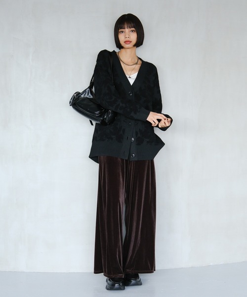 PAGEBOY（ページボーイ）の「フラワージャガードVカーディガン（カーディガン/ボレロ・レディース・オフホワイト/ブラウン/ネイビー/ブラック・FREE）」の14枚目の写真