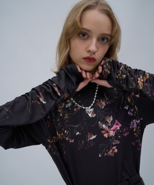 HARE（ハレ）の「シャーリングデザイントップス(HARE)（Tシャツ/カットソー・レディース・オレンジ/ブルー/ブラック/ホワイト/ブラック系その他/グレー・FREE）」の7枚目の写真