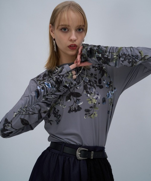 HARE（ハレ）の「シャーリングデザイントップス(HARE)（Tシャツ/カットソー・レディース・オレンジ/ブルー/ブラック/ホワイト/ブラック系その他/グレー・FREE）」の16枚目の写真