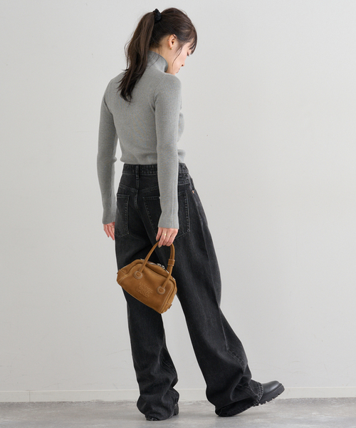 U by SPICK&SPAN（ユーバイスピックアンドスパン）の「《追加》リブタートルニット（ニット/セーター・レディース・グレー/アイボリー/ブラウン/レッド・FREE）」の17枚目の写真