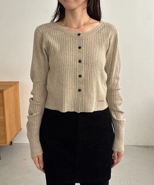 CAPRICIEUX LE'MAGE（カプリシューレマージュ）の「【新色/オフホワイト】【前後2WAY】カーブスリーブリブニット（カーディガン/ボレロ・レディース・レッド/ブラウン/ベージュ/ブラック/オフホワイト・FREE）」の6枚目の写真