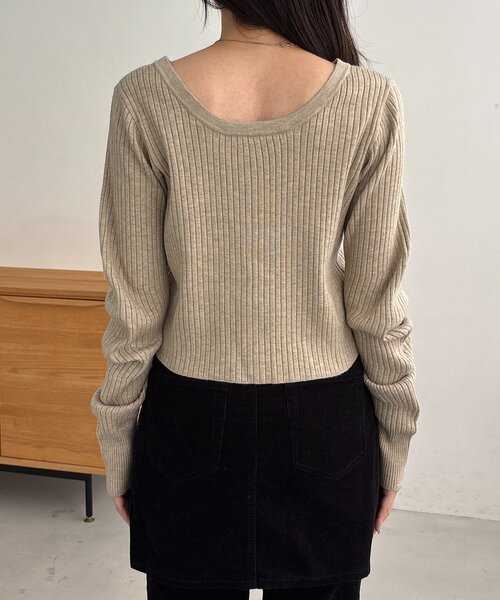 CAPRICIEUX LE'MAGE（カプリシューレマージュ）の「【新色/オフホワイト】【前後2WAY】カーブスリーブリブニット（カーディガン/ボレロ・レディース・レッド/ブラウン/ベージュ/ブラック/オフホワイト・FREE）」の8枚目の写真